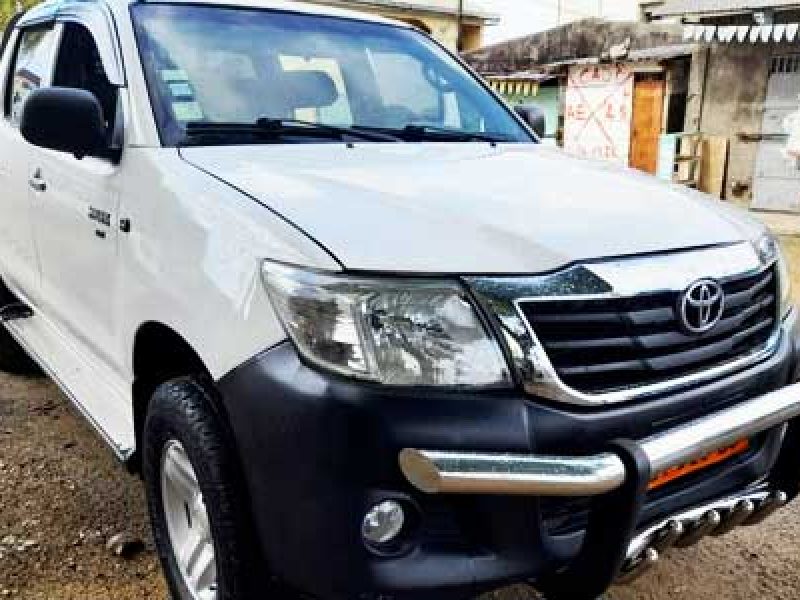 Location voiture Toyota Hilux Douala