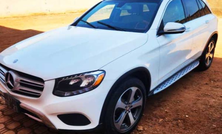 Location Mercedes GLA 2021 Douala