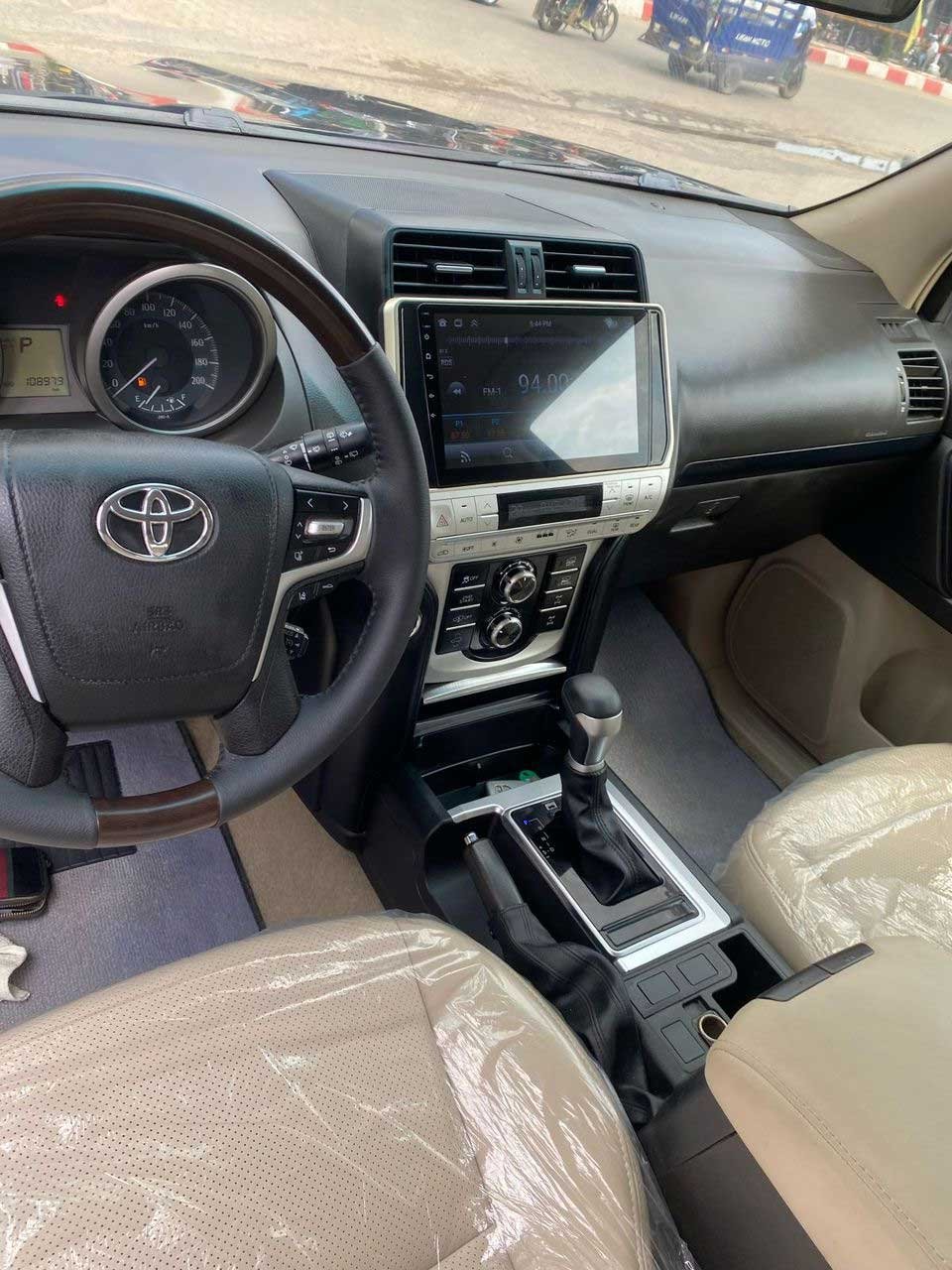 Location Toyota Land Cruiser Prado 2020 Douala