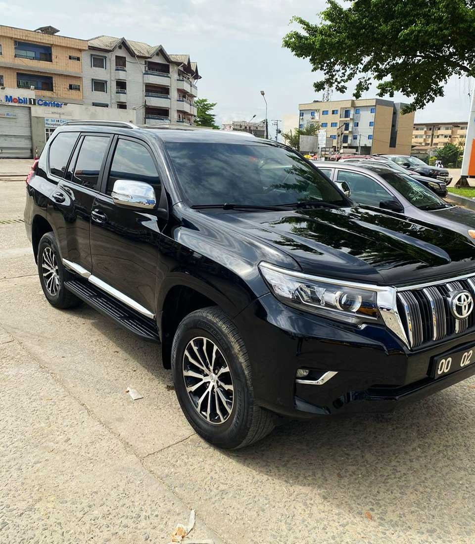 Location Toyota Land Cruiser Prado 2020 Douala